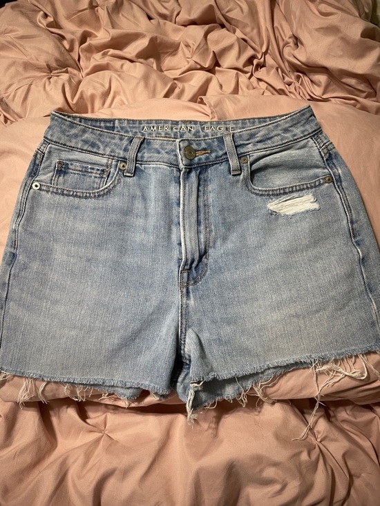 American Eagle Outfitters Pants - American Eagle Outfitters Mom Jean LightWash Denim Raw Hem Distressed Shorts 4